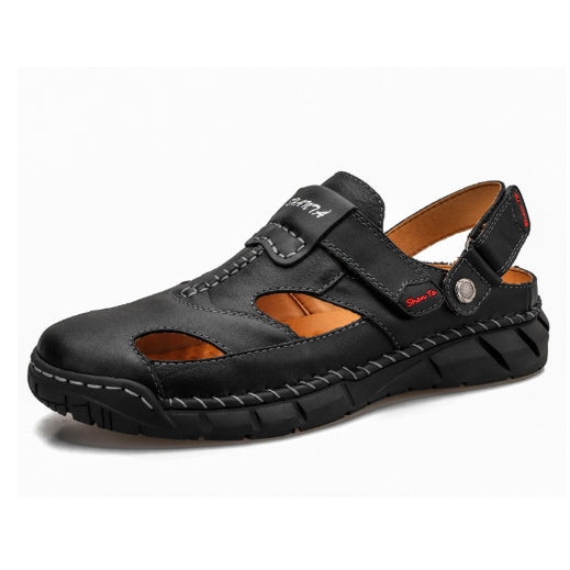 Sandalias modernas de talla grande para hombre con velcro y detalles cosidos.