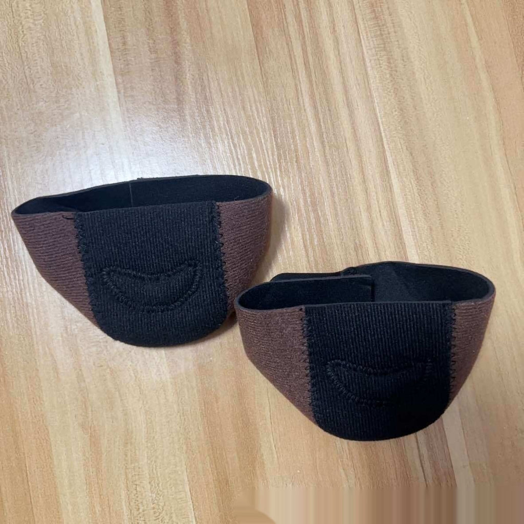 Plantillas de masaje de acupresión para el insomnio con calcetines de velcro para pies que favorecen el sueño.