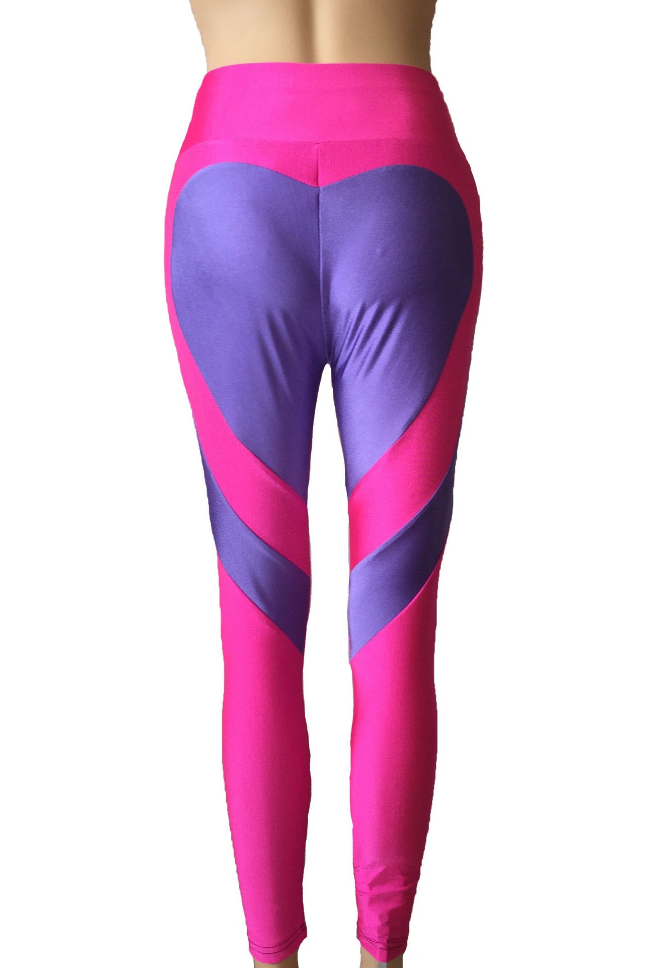 Leggings de patchwork con estampado de corazones que realzan los glúteos y ofrecen una excelente elasticidad.