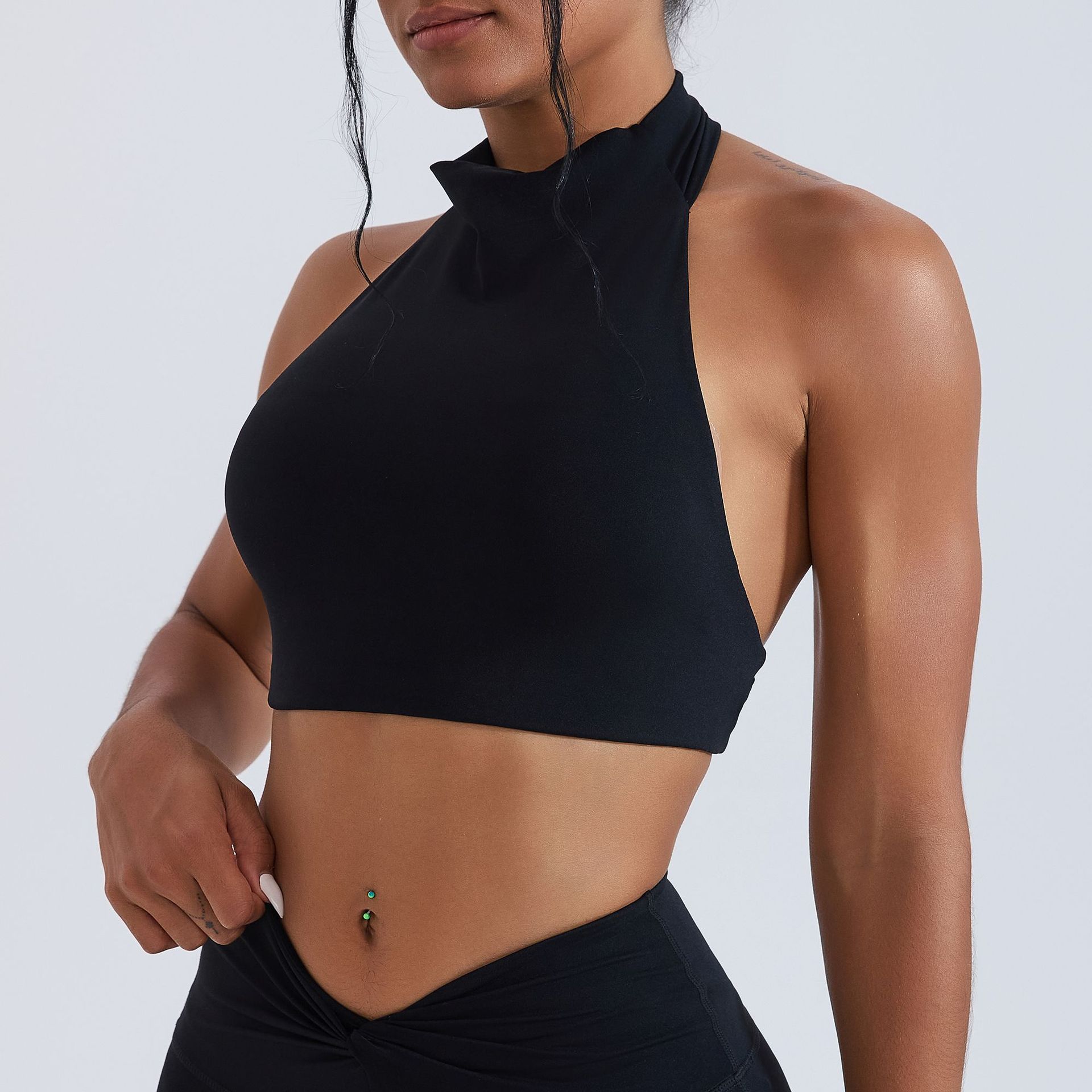 Sujetador deportivo de fitness para mujer, ajustado y con amortiguación.