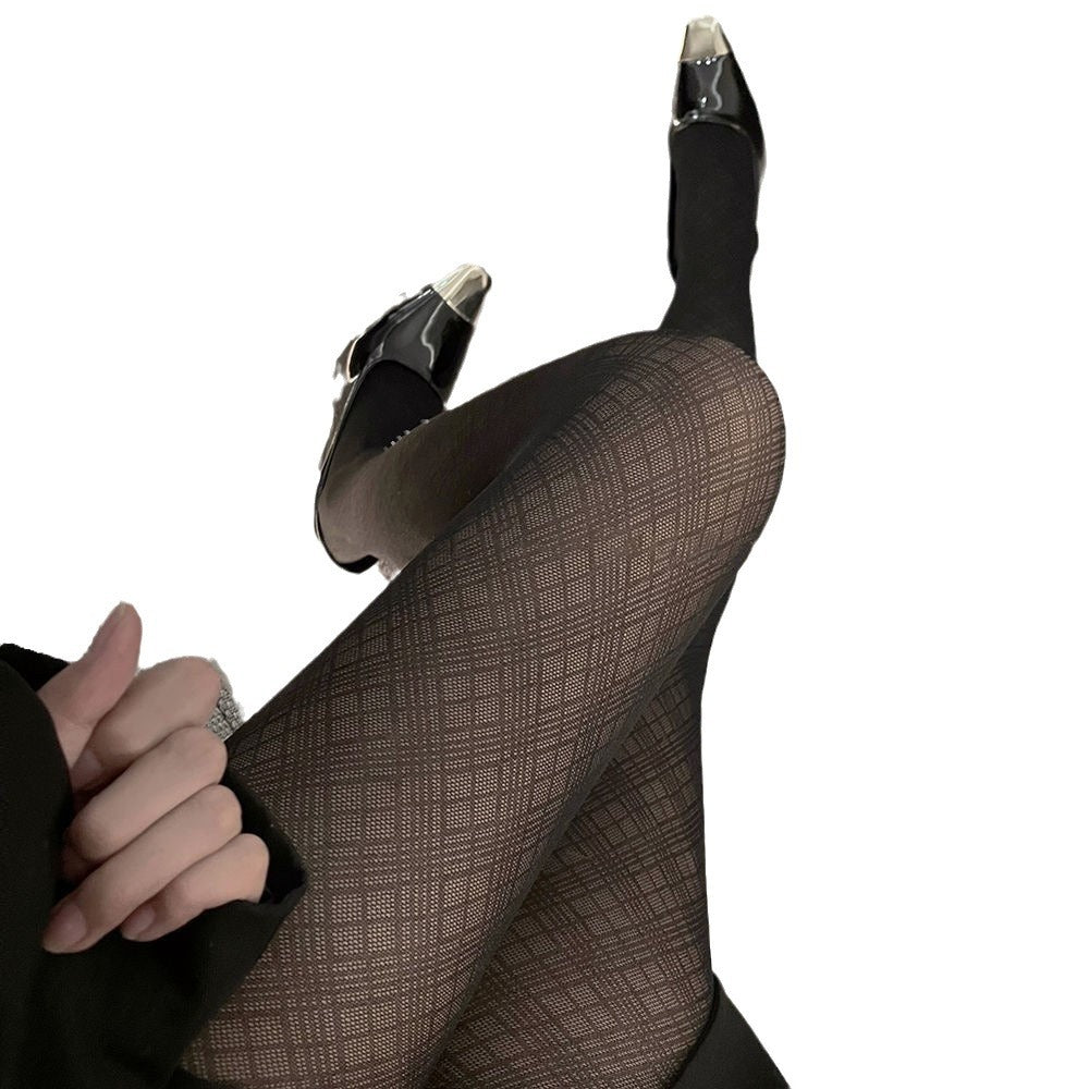 Hosiery With A Diamond And Houndstooth Pattern