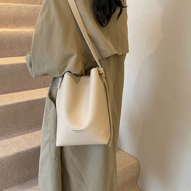 Nuevo conjunto de bolso de cubo suave de dos piezas de moda de otoño