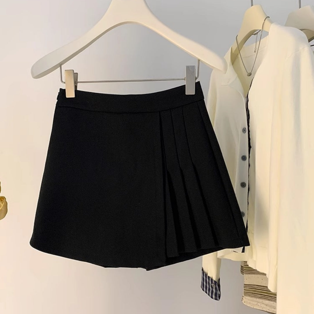 Loose-fitting Figure-flattering Versatile Wide-leg Pantskirt Shorts