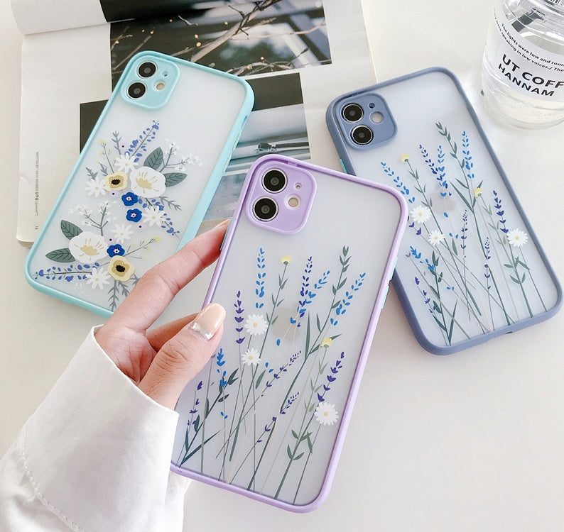 Bonita funda para teléfono con diseño de hojas y flores