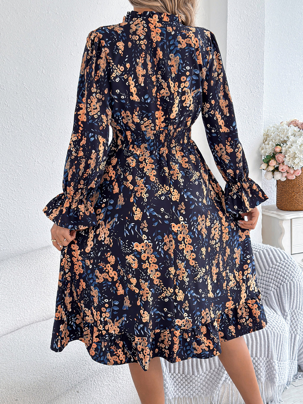 Vestido informal de corte A con estampado floral, mangas acampanadas y cintura anudada para mujer