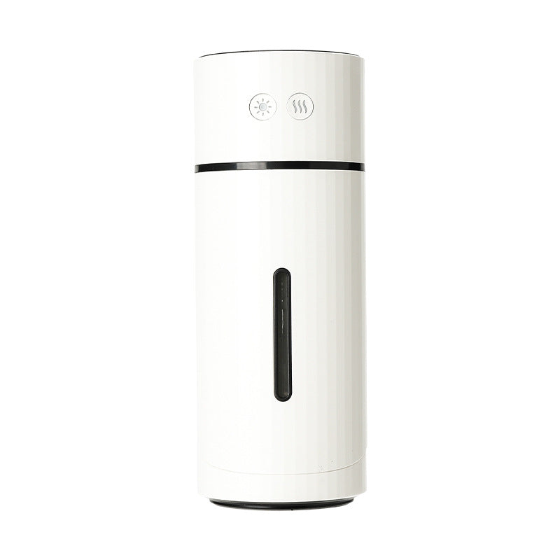 Humidificador de escritorio para coche pequeño con carga USB y ángulo ajustable.