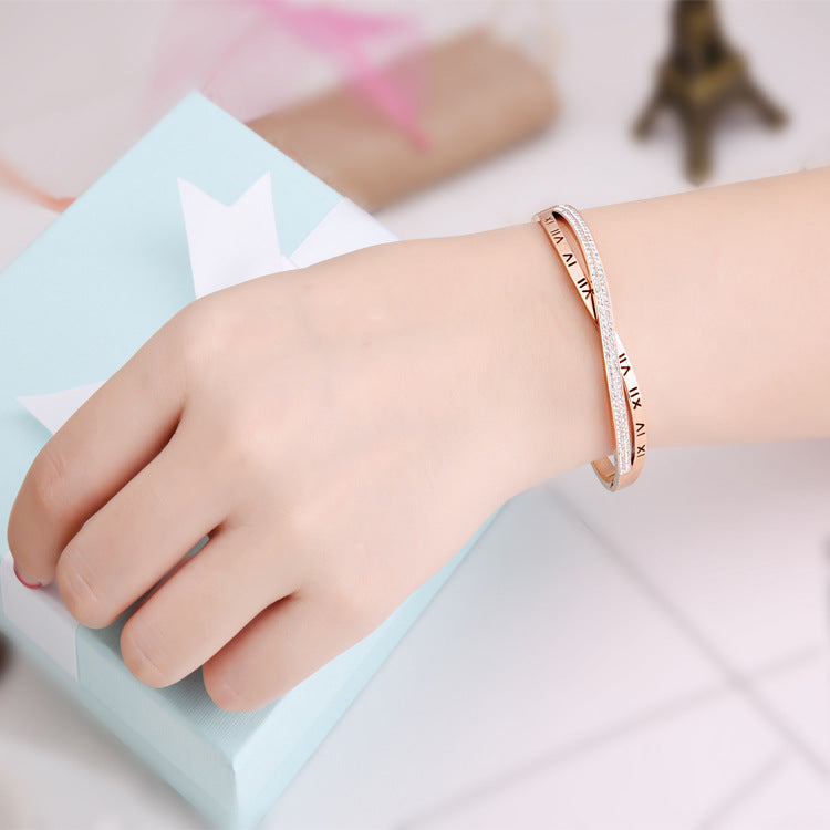 Pulsera de diamantes con palabra romana de estilo moderno para mujer