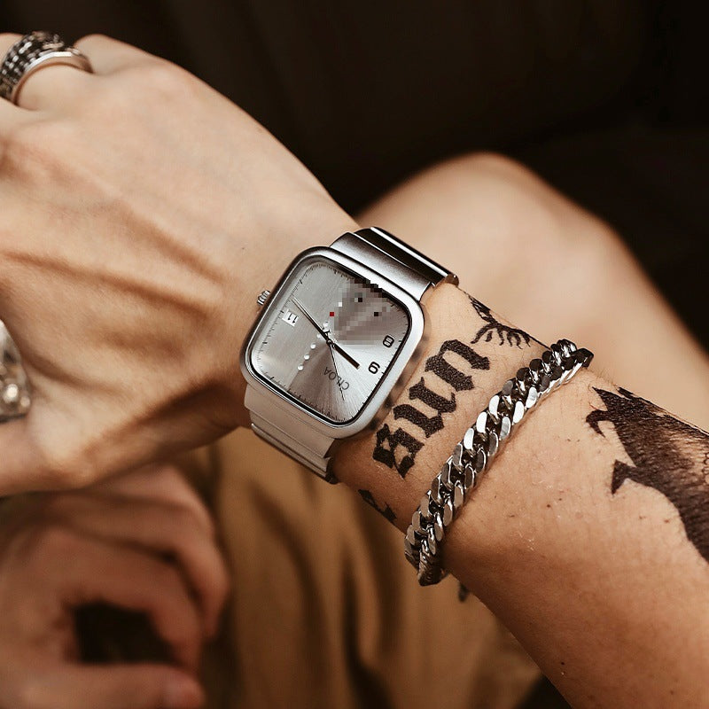 Reloj mecánico con diseño ideal para estudiantes y detalles de agujeros para hombre.