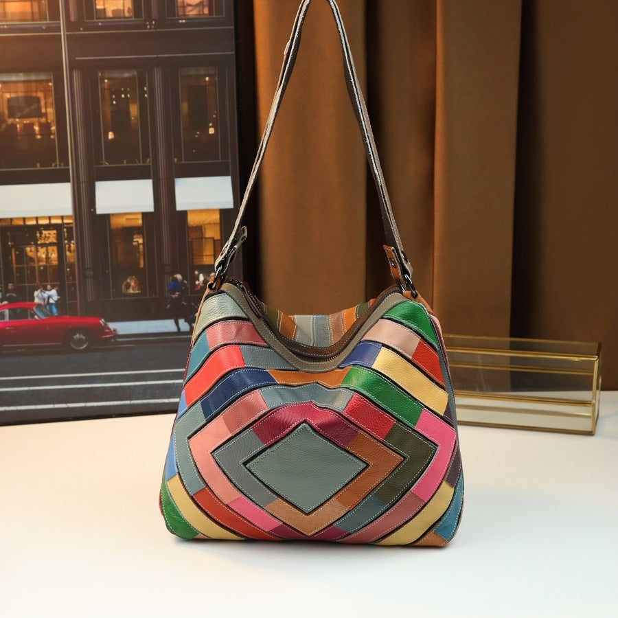Bolso de hombro colorido con diseño de patchwork de cuero y cuadrícula geométrica