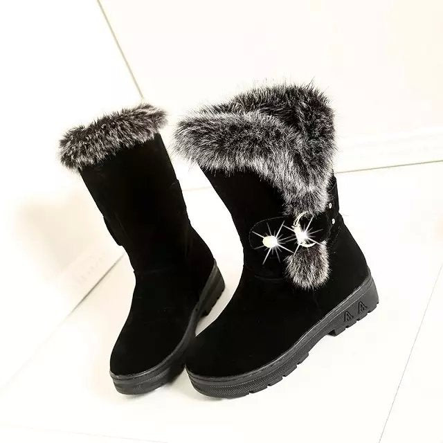Botas de suela gruesa y piel afelpada