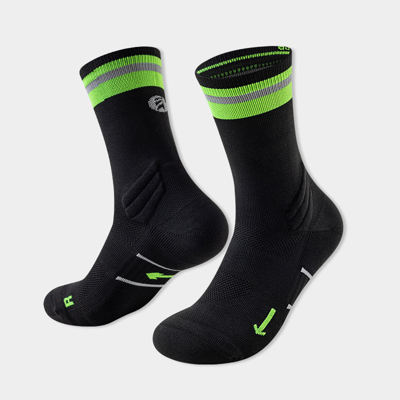 Calcetines de maratón a media pantorrilla para hombre y mujer, ideales para senderismo y trail running.
