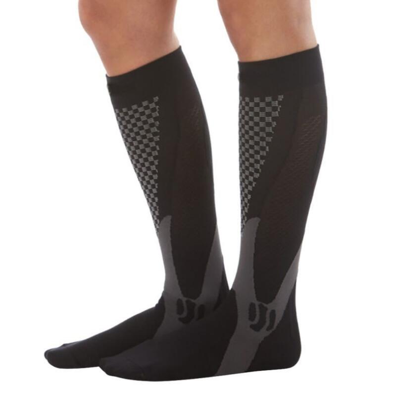Calcetines de compresión para hombre y mujer. El mejor ajuste deportivo graduado para correr, viajar, volar, aumentar la resistencia, la circulación y la recuperación.