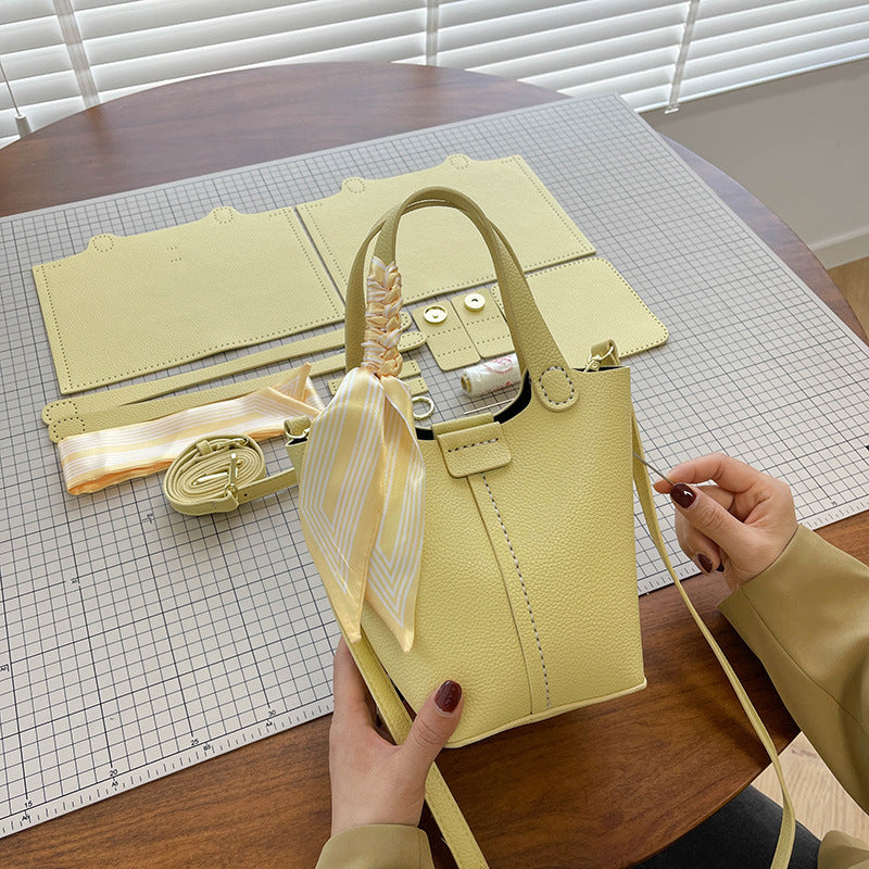 Bolso estilo cubo estilo occidental con pañuelo de seda para mujer