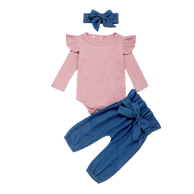 Traje de una pieza con bolsa de bebé y cadera