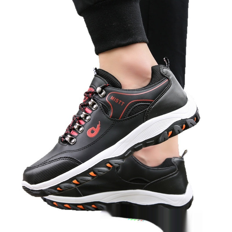 Zapatos de senderismo con bloques de color para hombre, ideales para aventuras al aire libre en primavera y verano.