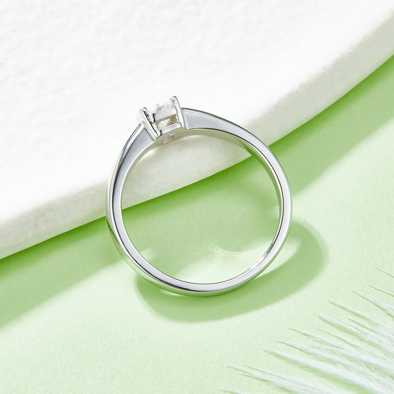 Octagonal Moissanite Set With Top-quality Moissanite Luxury And Fashionable Light Luxury Jewelry Silver Ring S925 Silver Electroplated With Platinum