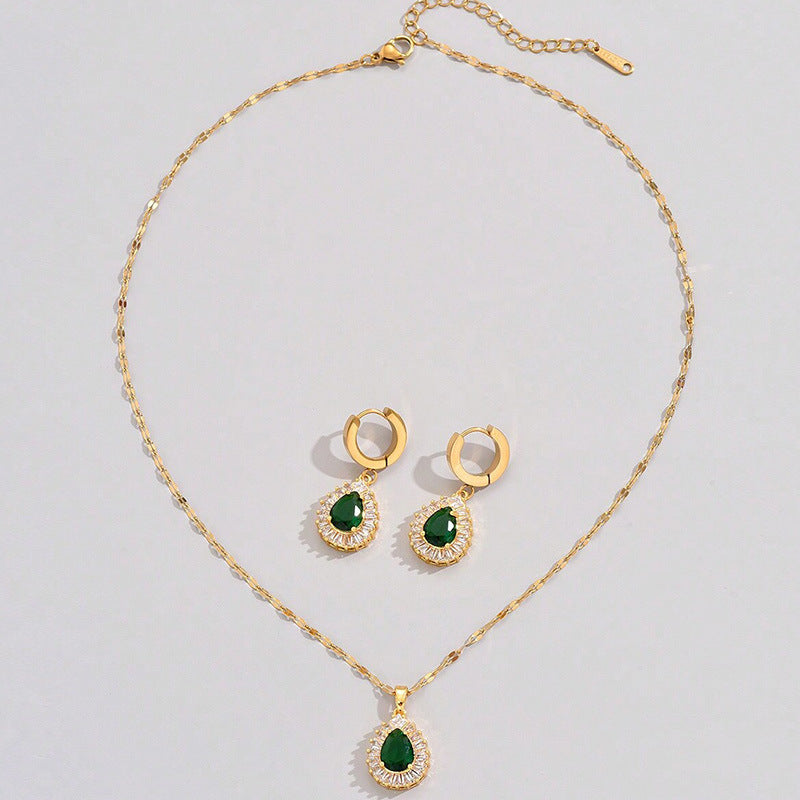 Collar y pendientes de traje blanco de jade estilo retro de Hong Kong, joyería que combina con todo.