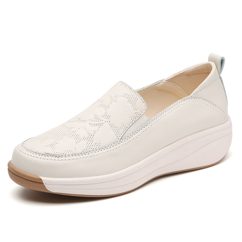 Zapatillas blancas de suela gruesa para mujer con tacón alto y estilo slip-on