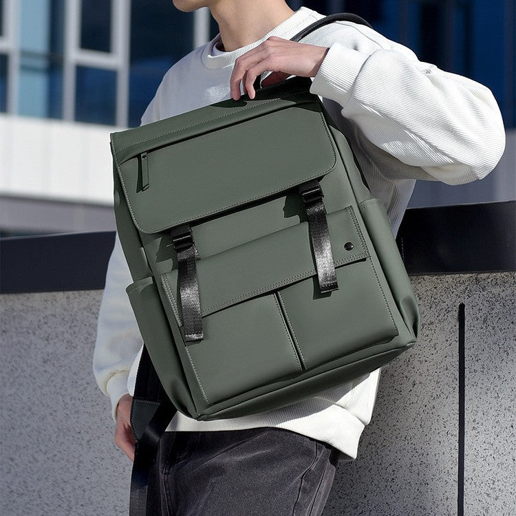 Mochila para hombre con diseño minimalista e informal y elegante