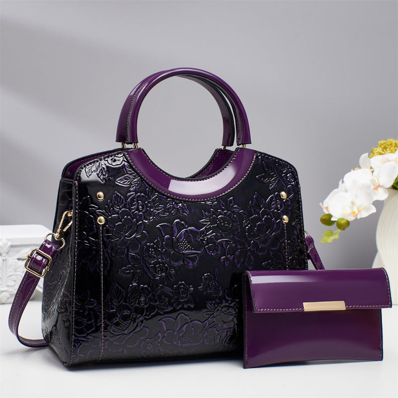 Bolso bandolera de gran capacidad con diseño informal y elegante de un solo hombro.