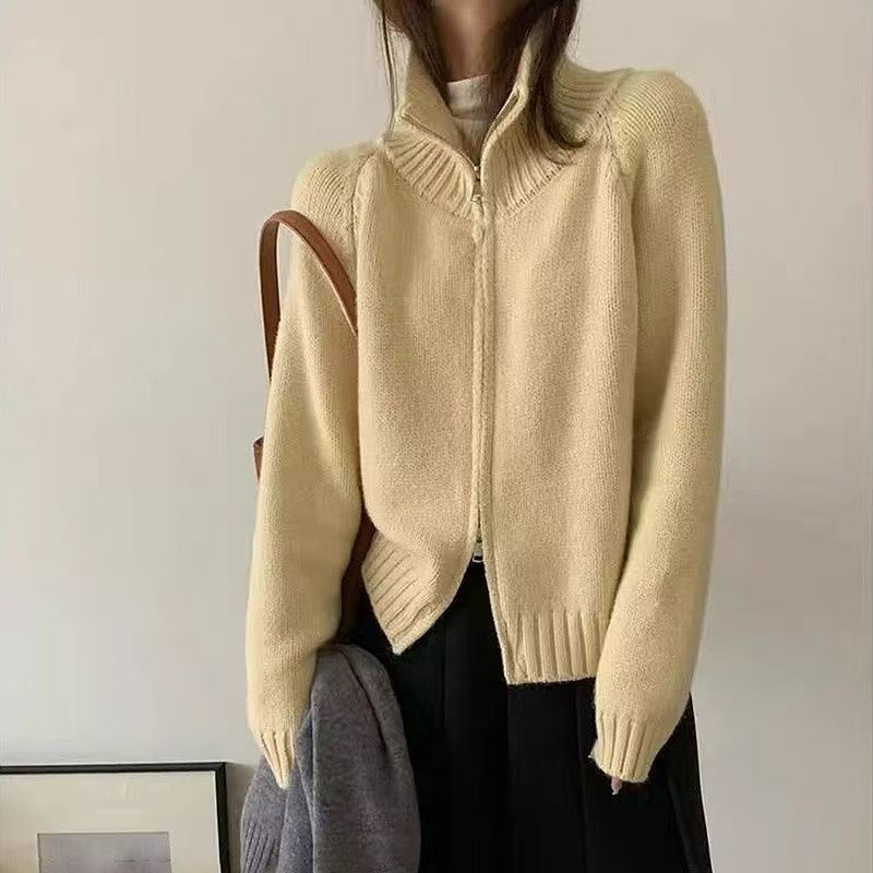 Cárdigan de punto holgado, sencillo, con cuello alto y estilo relajado