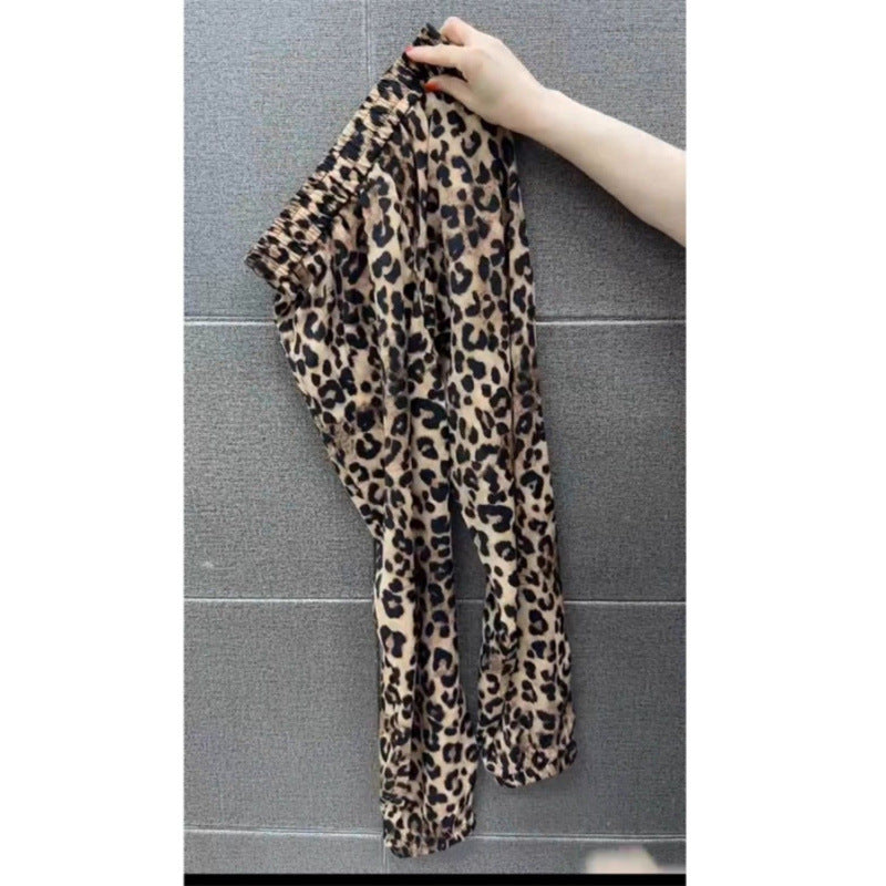Nuevos pantalones de verano con estampado de leopardo y seda helada