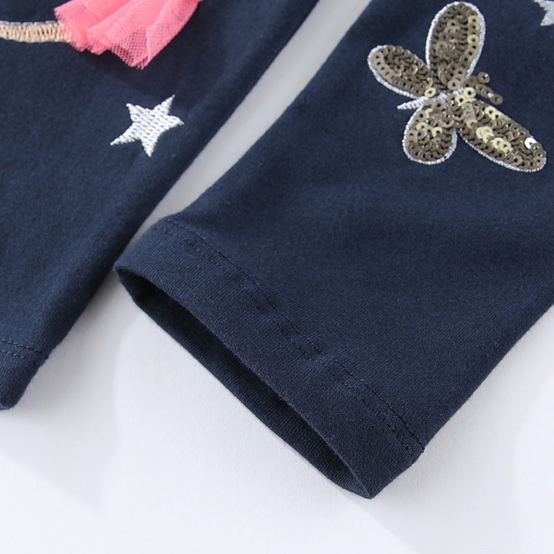 Pantalones largos estilo princesa, versátiles y ajustados, ideales para usar en exteriores.