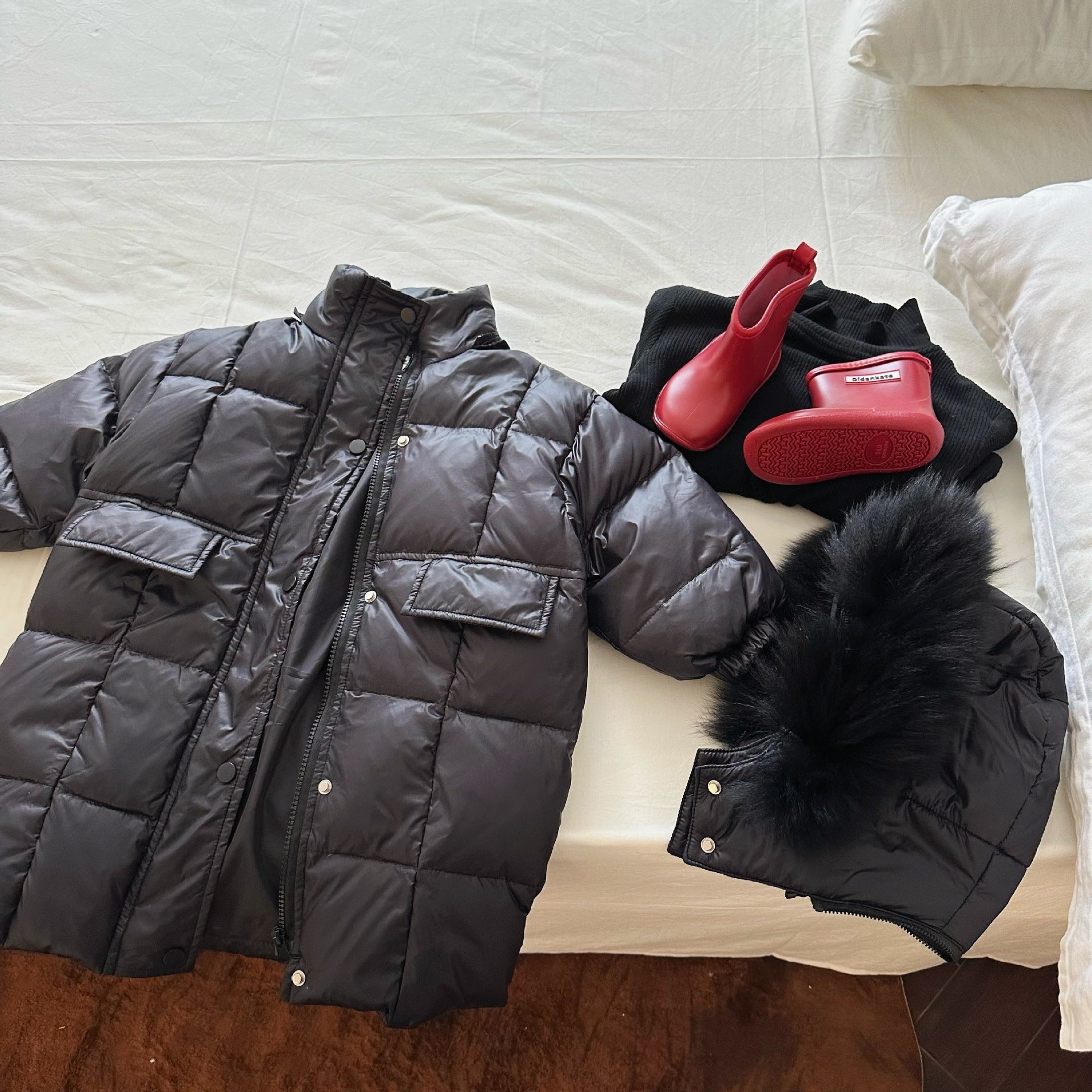 Chaqueta de plumón con cuello de piel de color liso para bebé, sección larga