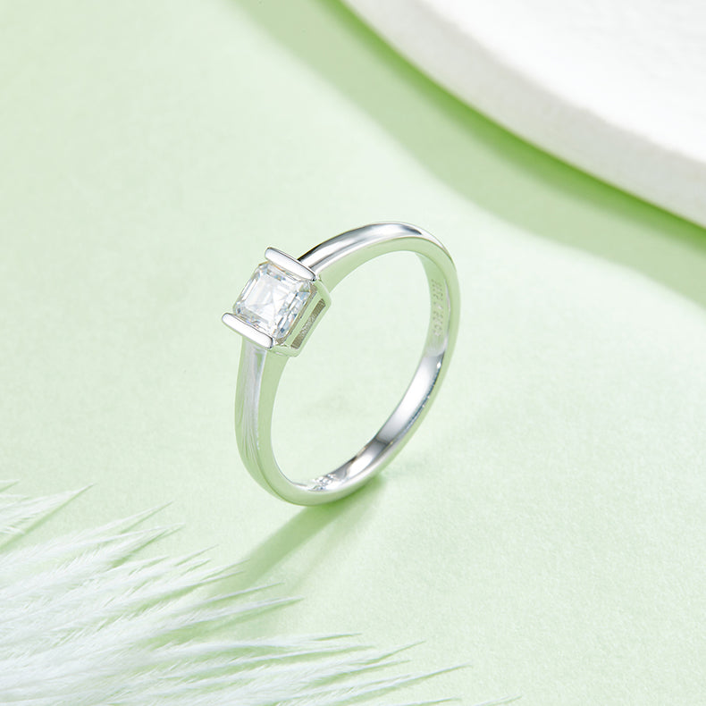 Square Moissanite Set With Top-quality Moissanite Luxury And Fashionable Light Luxury Jewelry Silver Ring S925 Silver Electroplated With Platinum