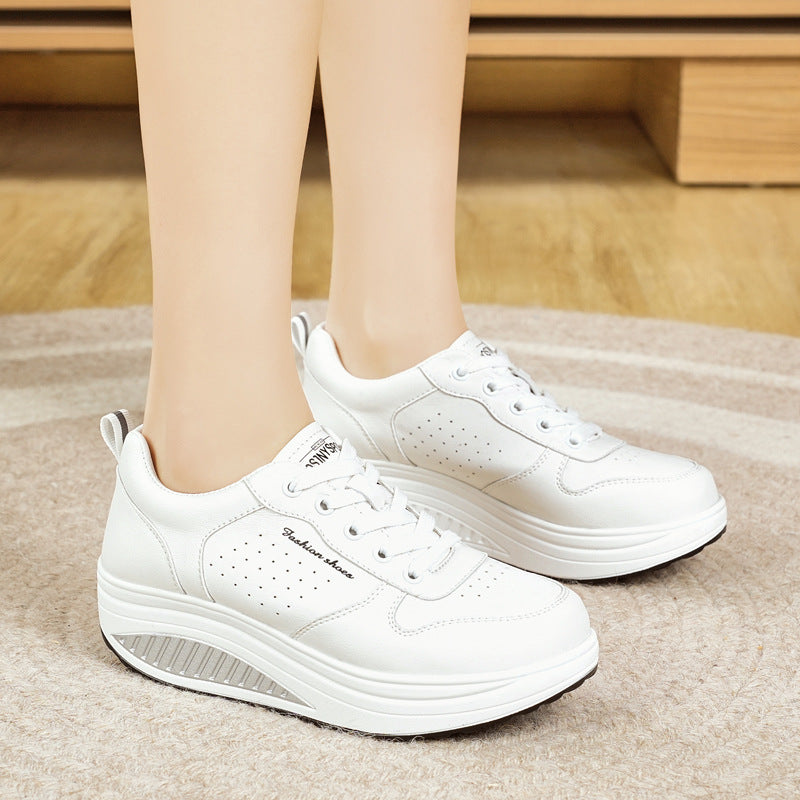 Zapatos deportivos casuales, versátiles y blancos de suela gruesa para mujer