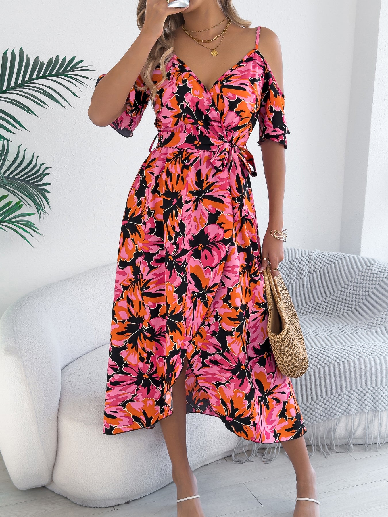 Vestido largo playero con estampado floral, escote en V cruzado y hombros descubiertos para mujer