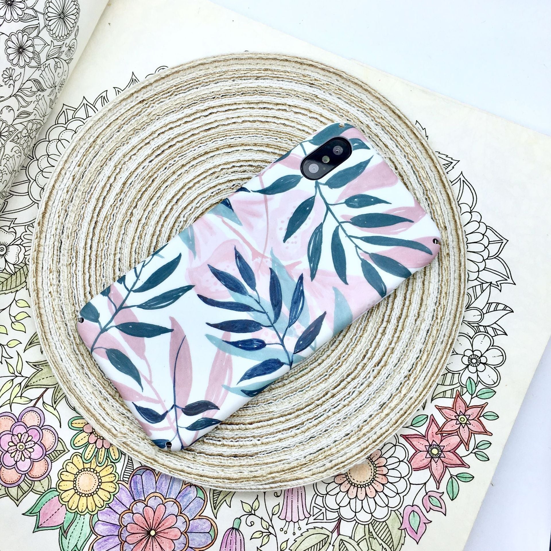 Funda de teléfono pintada