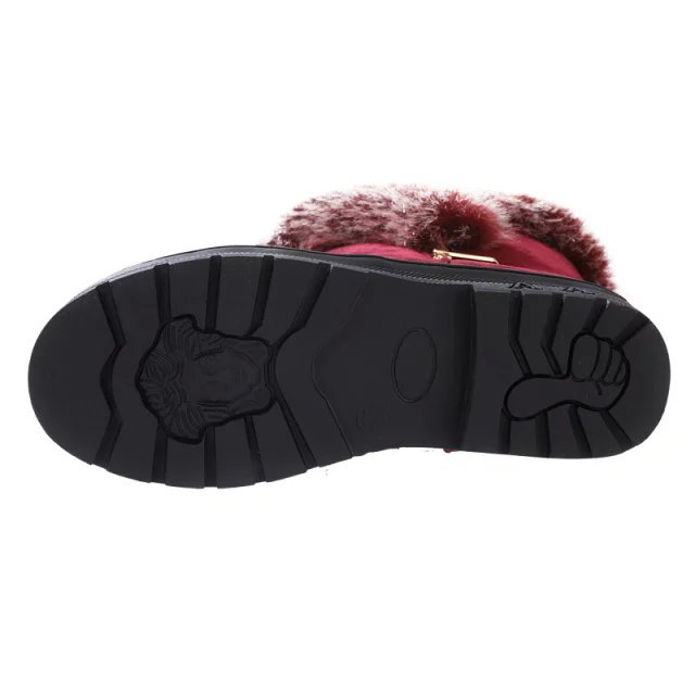 Botas de suela gruesa y piel afelpada