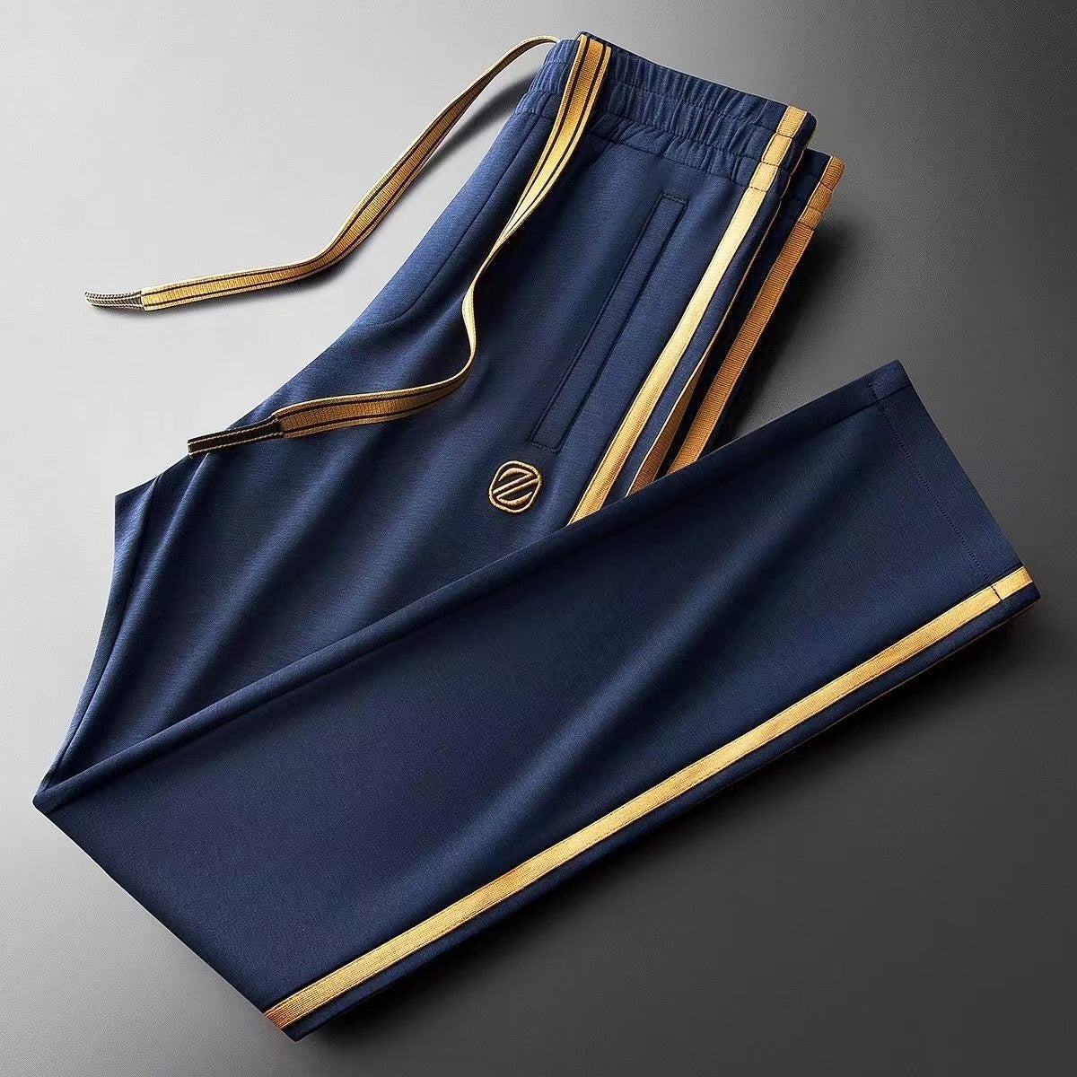 Light-luxury Blue Side Stripes In A Contrasting Color Slim-fit Casual Style
