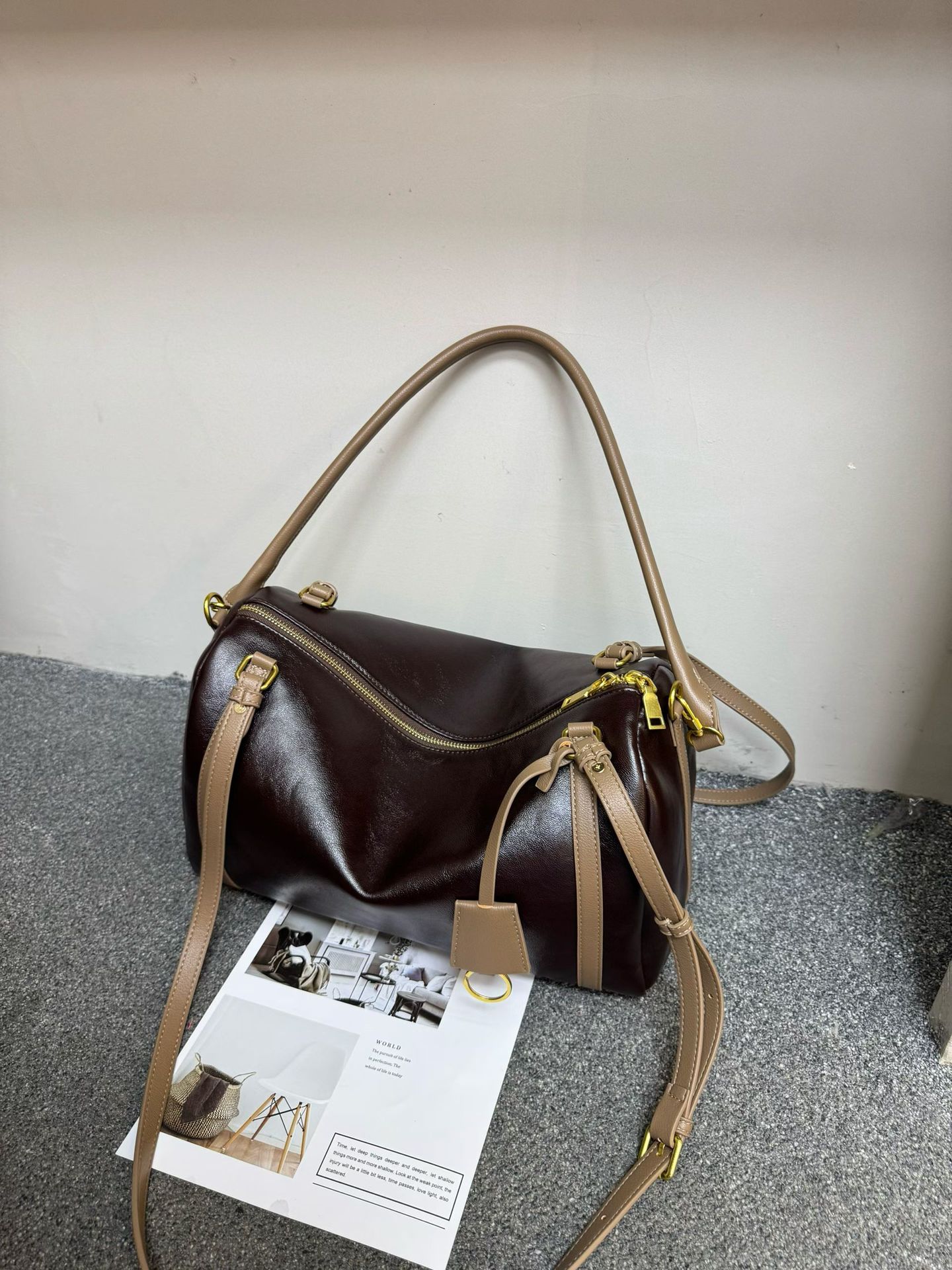 Bolso bandolera retro de ante mate elegante para mujer