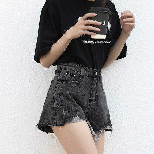 Pantalones cortos vaqueros negros y grises con rotos