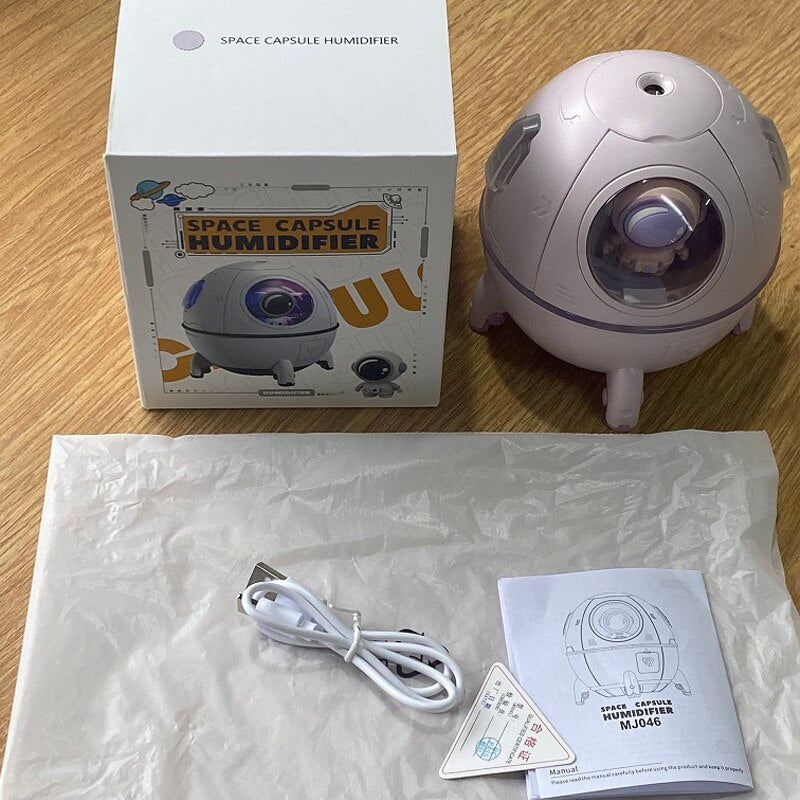 Humidificador portátil de escritorio USB con diseño de astronauta, difusor de aire de 220 ml con luz LED de colores, regalo de Navidad.