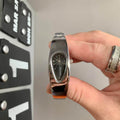 Reloj de gota de agua de moda con forma irregular y diseño retro de nicho
