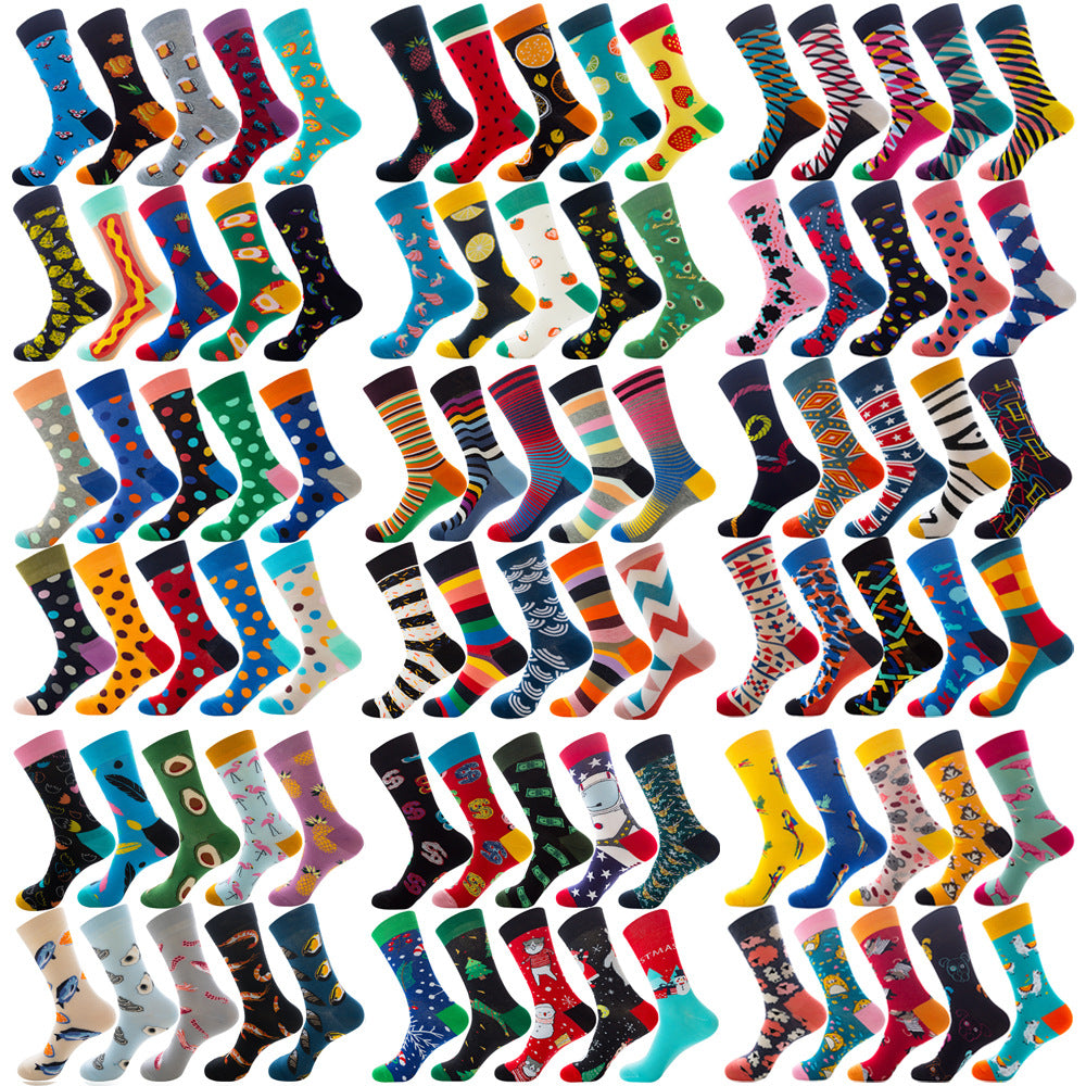 Calcetines de otoño para hombre con estampado de rombos y temática navideña de animales y frutas.