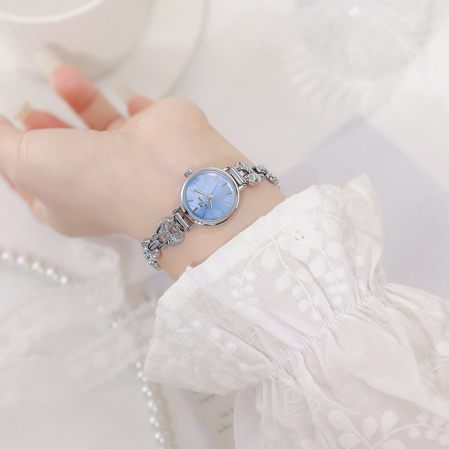Nuevo reloj de estilo retro francés para mujer