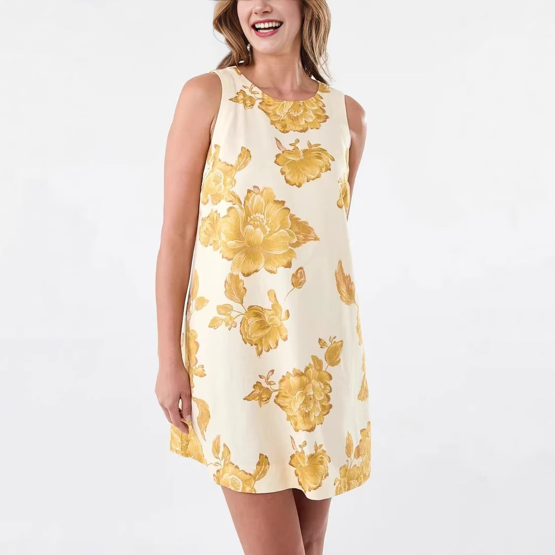 Womens Crew-Neck Printed Dress With Side Buttons