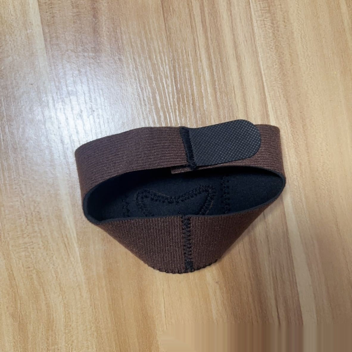Plantillas de masaje de acupresión para el insomnio con calcetines de velcro para pies que favorecen el sueño.