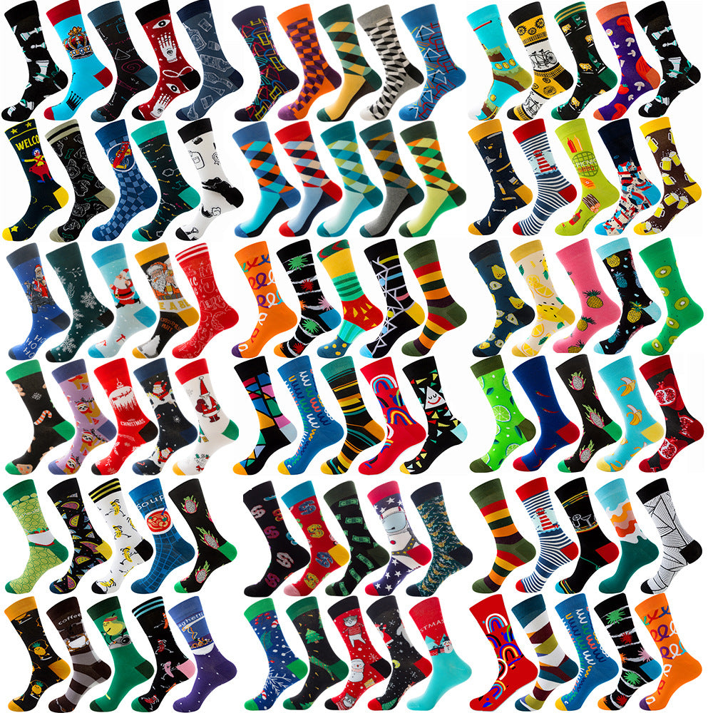 Calcetines de otoño para hombre con estampado de rombos y temática navideña de animales y frutas.