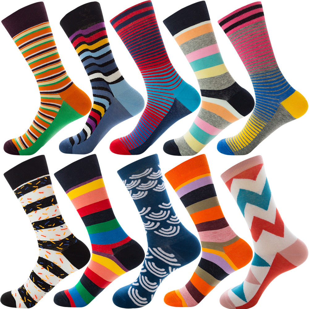 Calcetines de otoño para hombre con estampado de rombos y temática navideña de animales y frutas.