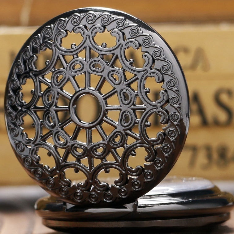 Reloj de bolsillo mecánico retro grande color pistola con diseño de telaraña