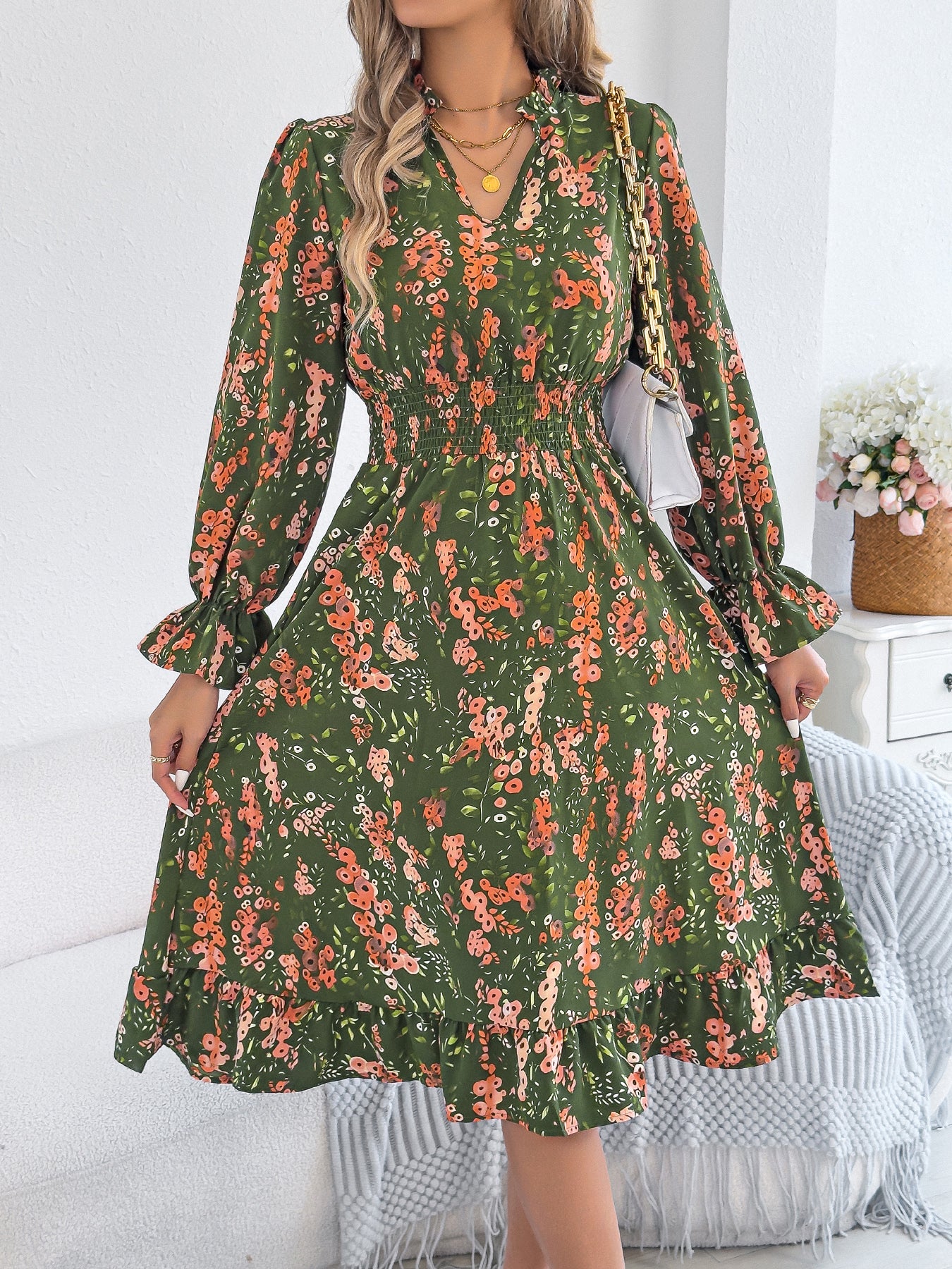 Vestido informal de corte A con estampado floral, mangas acampanadas y cintura anudada para mujer