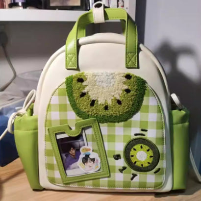 Linda y súper adorable mochila minimalista de kiwi. Una mochila dulce y delicada, perfecta para niñas.