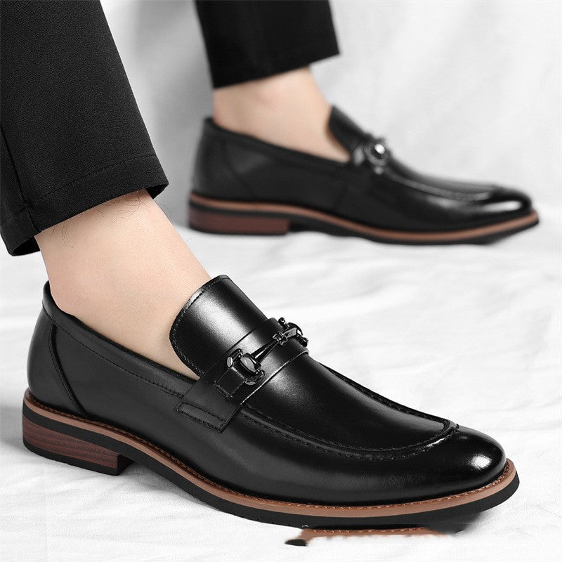 Zapatos de negocios de tacón bajo y suela blanda
