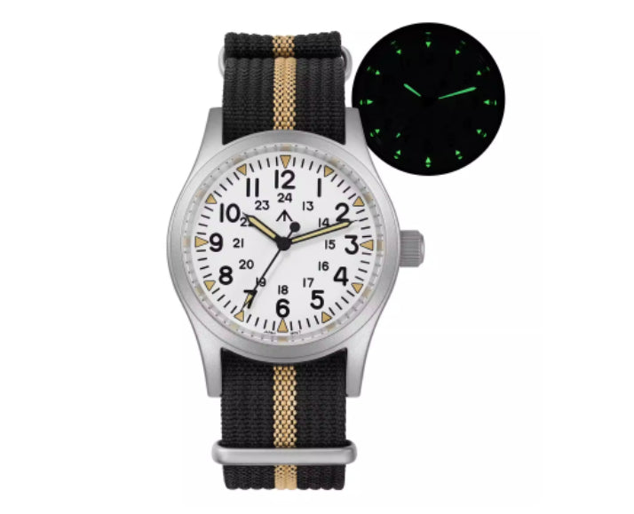 Reloj militar retro con segundero de cuarzo