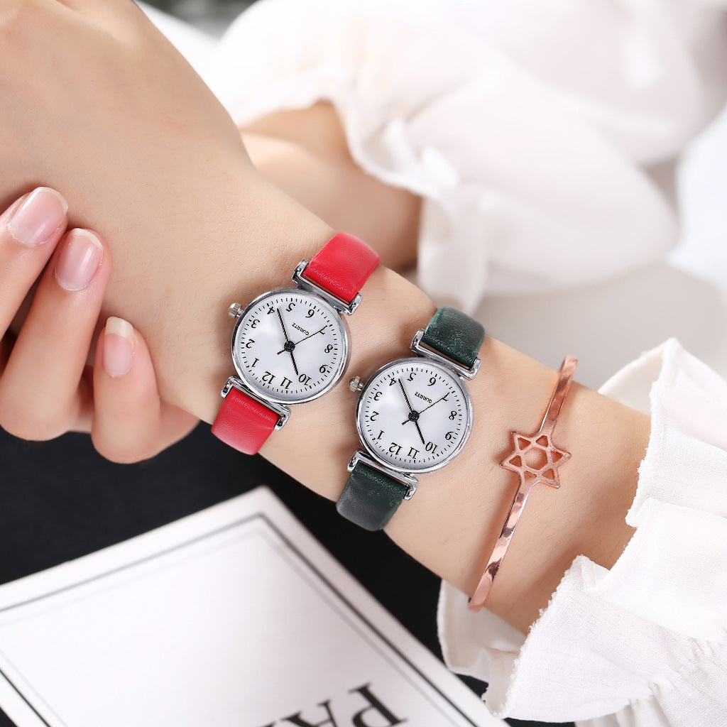 Reloj de cuarzo para estudiantes, pequeño y sencillo, con correa fina.